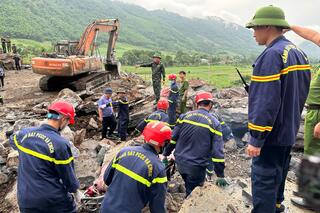 <a href="/tin-tuc-su-kien/tin-an-ninh-trat-tu" title="Fv88 nhà cái đăng nhập" rel="dofollow">Fv88 nhà cái đăng nhập</a>