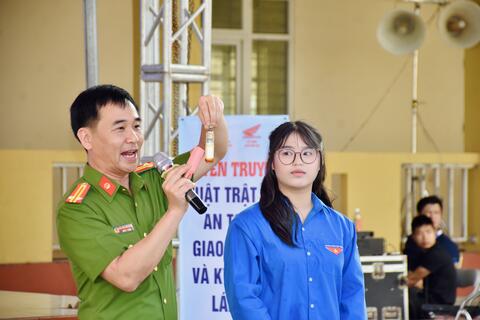 Tăng cường tuyên truyền, nâng cao cảnh giác và kỹ năng Link Đăng Nhập nhà cái cá cược FV88 2025 cho hơn 1.300 học sinh Trường THPT Triệu Sơn 1