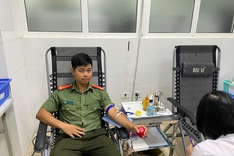 Cán bộ Fv 88 nhà cái xã Hoằng Phú kịp thời hiến máu cứu giúp người bệnh