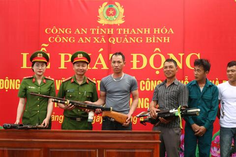Quyết liệt vận động, thu hồi vũ khí, vật liệu nổ, FV.88 bóng đá hỗ trợ và pháo tại các xã, phường địa bàn vùng biển